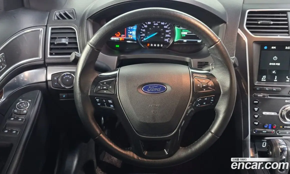 Ford Explorer 2018 2.3 автомат (гидро), фото 19