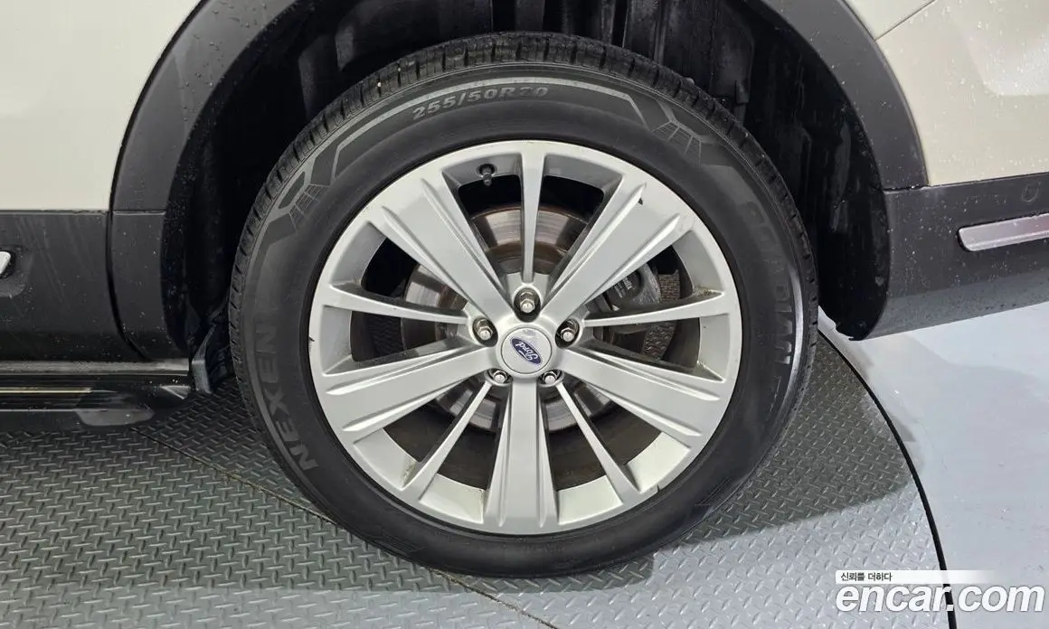 Ford Explorer 2018 2.3 автомат (гидро), фото 7
