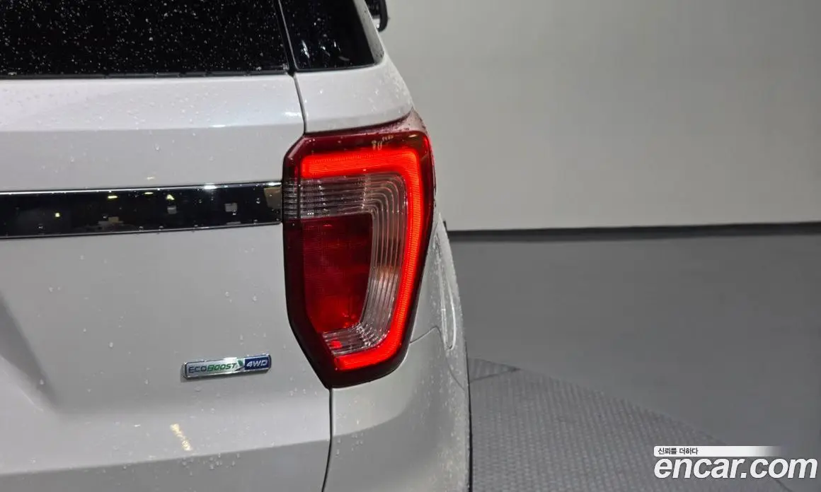 Ford Explorer 2018 2.3 автомат (гидро), фото 9