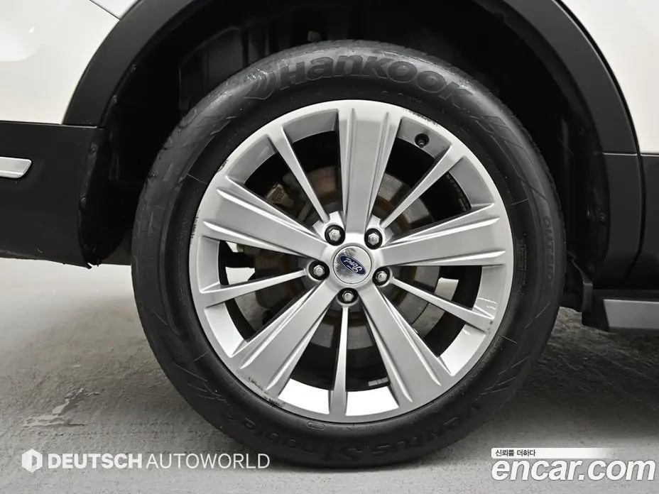 Ford Explorer 2018 2.3 автомат (гидро), фото 5