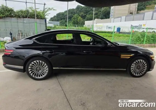 Genesis G80 2023 11.0 автомат (гидро), миниатюра 12