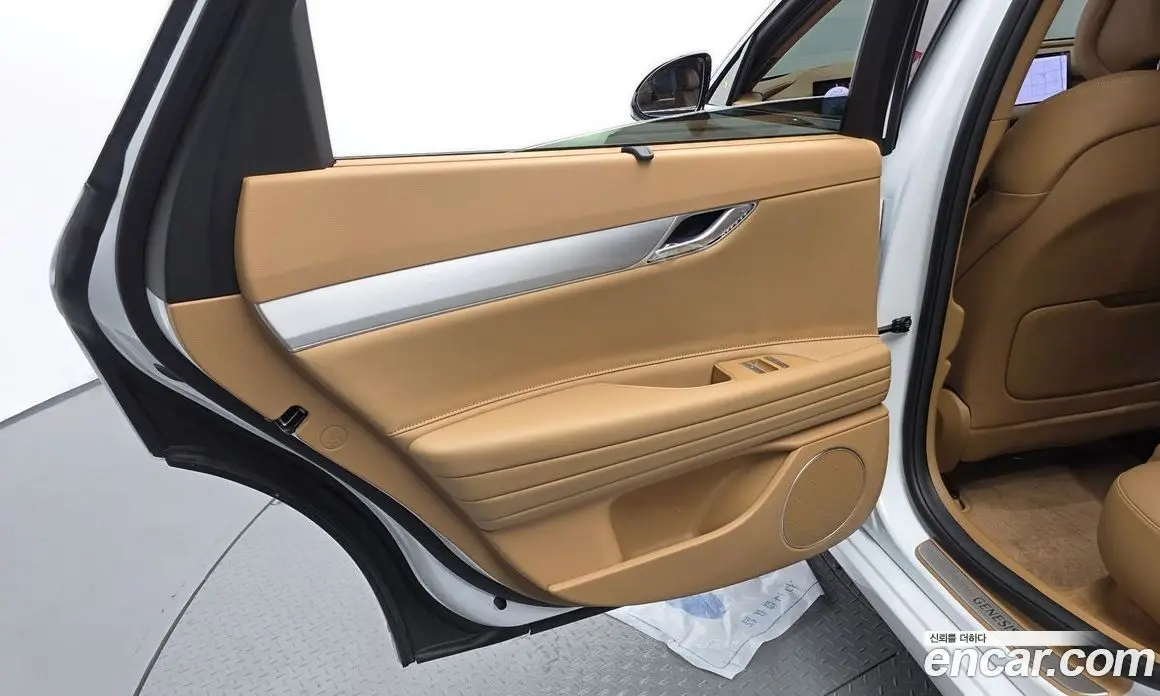 Genesis G80 2025 2.5 автомат (гидро), фото 15