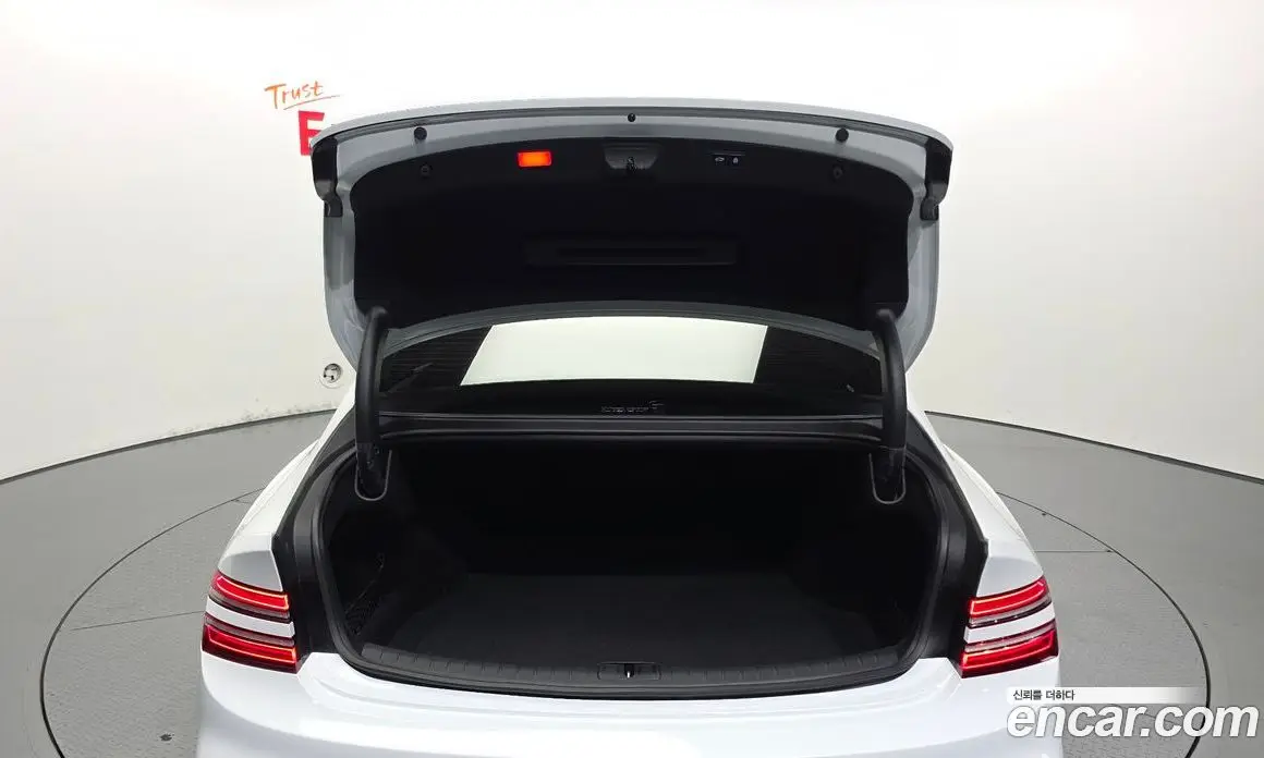 Genesis G80 2025 2.5 автомат (гидро), фото 32