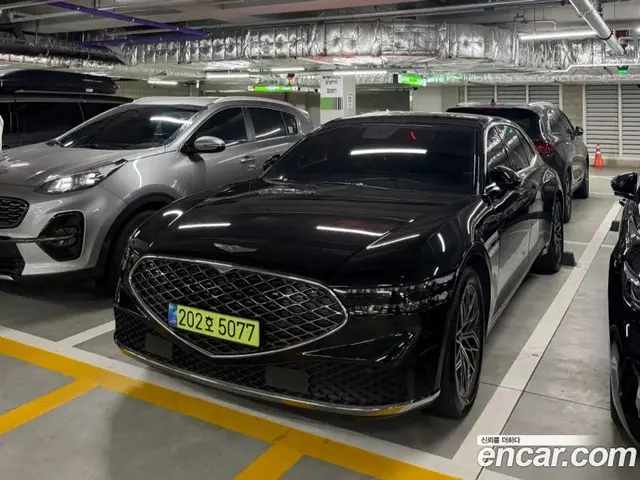 Genesis G90, 2024, 28 700 км