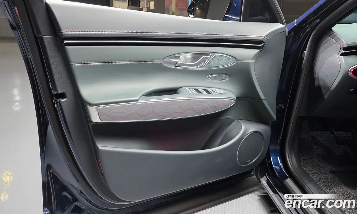 Genesis GV70 2021 2.5 автомат (гидро), фото 14