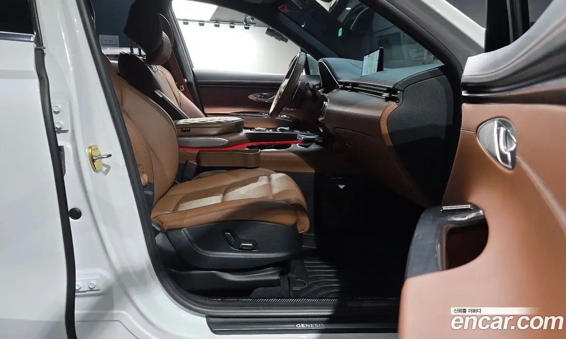 Genesis GV70 2021 2.5 автомат (гидро), фото 16