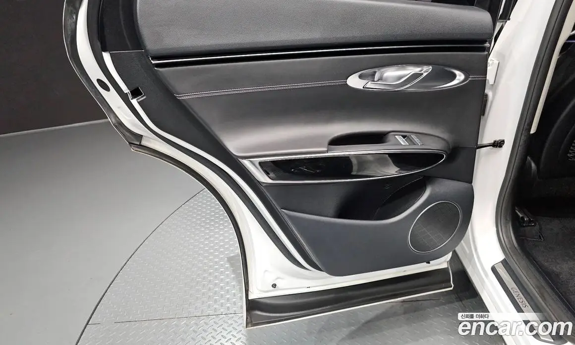 Genesis GV70 2021 2.5 автомат (гидро), фото 15