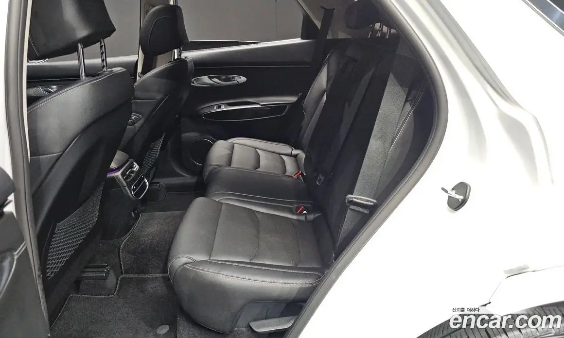 Genesis GV70 2021 2.5 автомат (гидро), фото 16