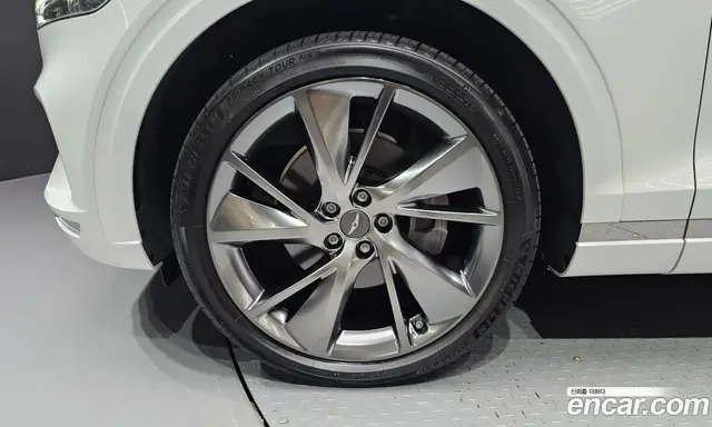 Genesis GV70 2022 2.5 автомат (гидро), миниатюра 5