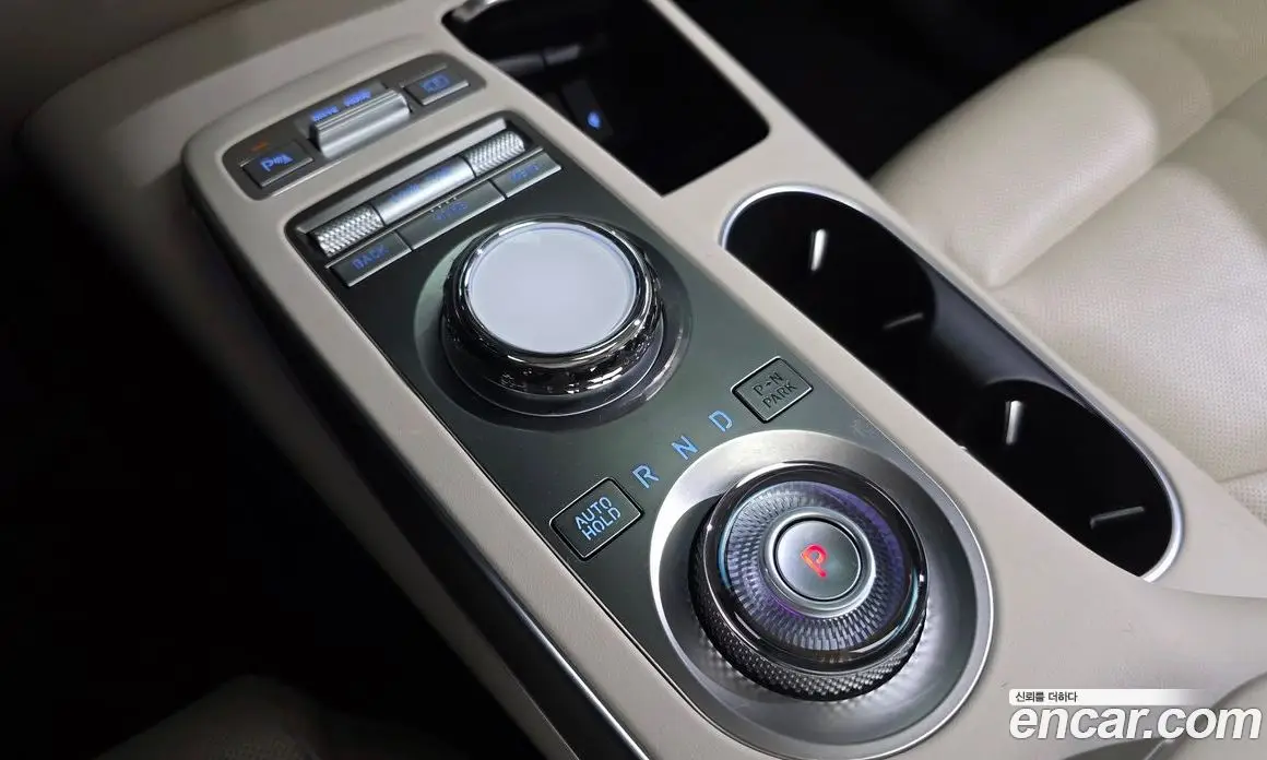 Genesis GV70 2024 2.5 автомат (гидро), фото 12