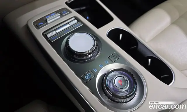 Genesis GV70 2024 2.5 автомат (гидро), миниатюра 12