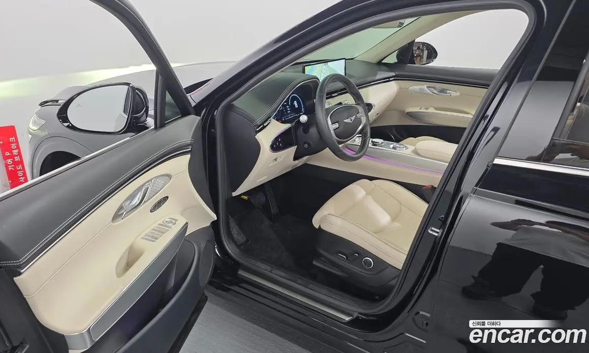 Genesis GV70 2024 2.5 автомат (гидро), фото 13