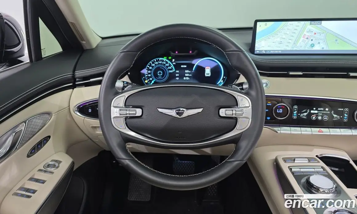 Genesis GV70 2024 2.5 автомат (гидро), фото 18