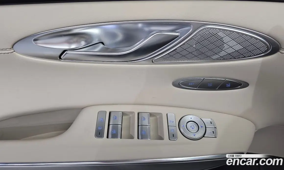 Genesis GV70 2024 2.5 автомат (гидро), фото 19