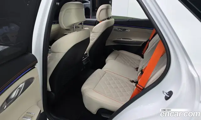 Genesis GV70 2025 2.5 автомат (гидро), миниатюра 12