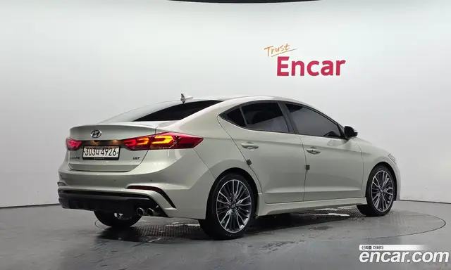 Hyundai Avante 2017 1.6 автомат (гидро), миниатюра 2