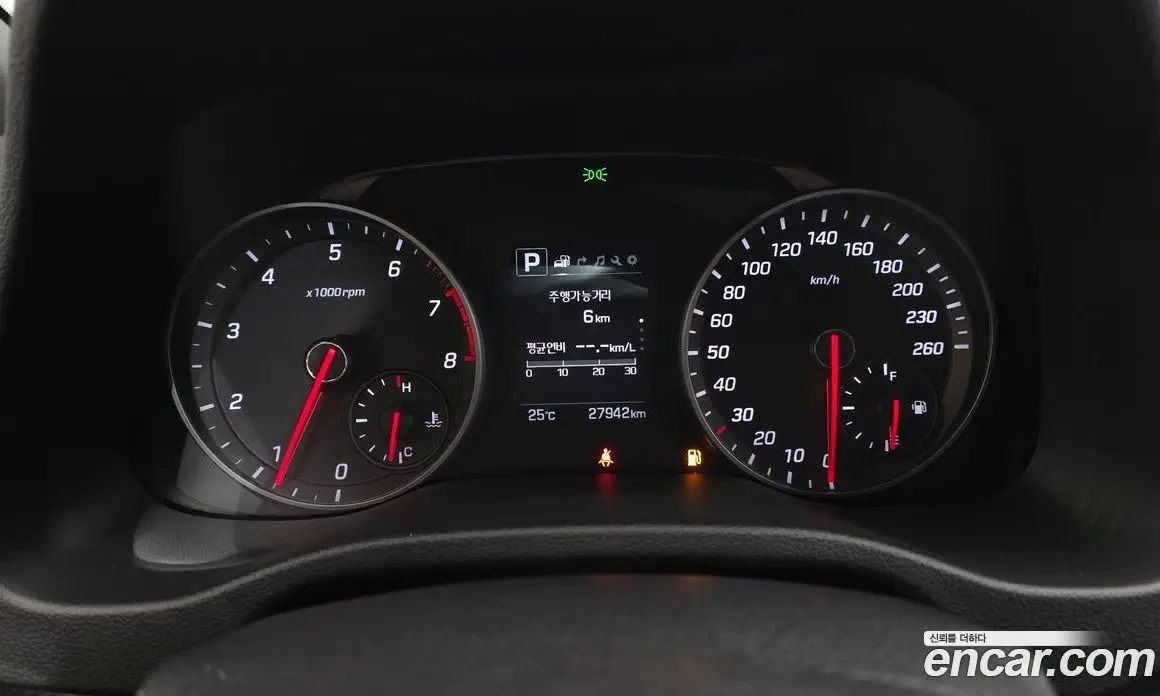 Hyundai Avante 2017 1.6 автомат (гидро), фото 11