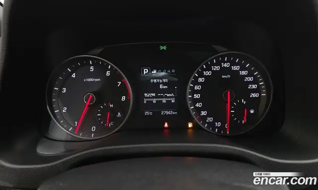 Hyundai Avante 2017 1.6 автомат (гидро), миниатюра 11