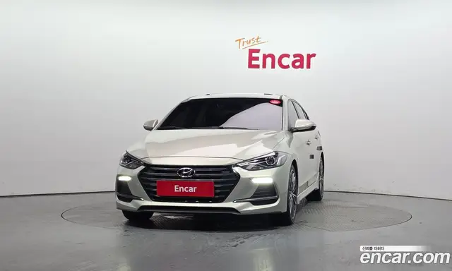Hyundai Avante 2017 1.6 автомат (гидро), миниатюра 3