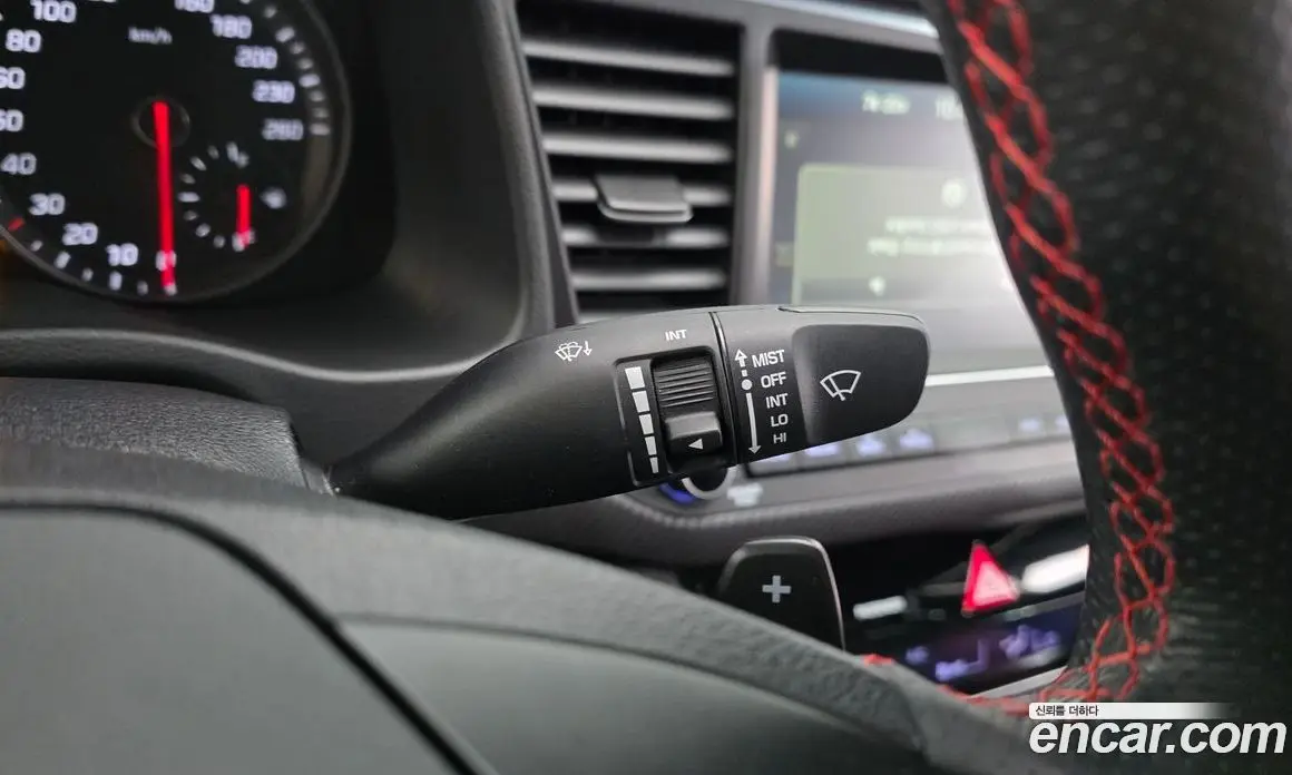Hyundai Avante 2017 1.6 автомат (гидро), фото 28