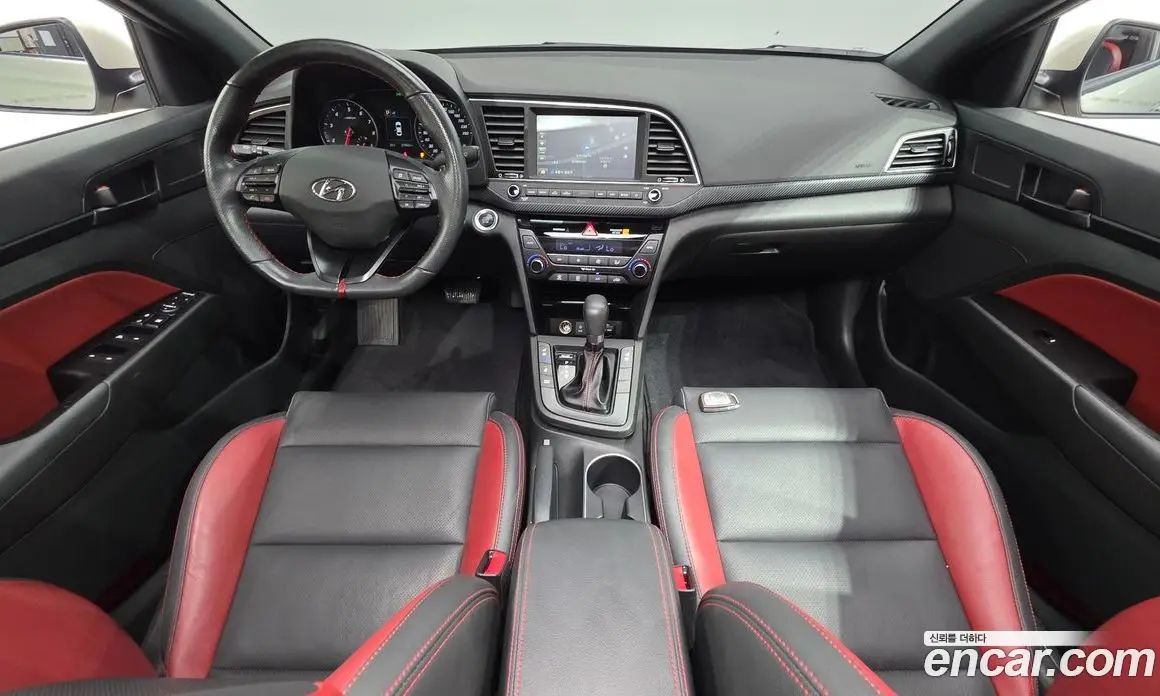 Hyundai Avante 2017 1.6 автомат (гидро), фото 10