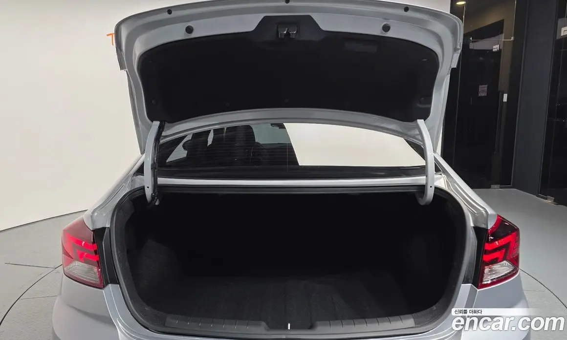 Hyundai Avante 2019 1.6 автомат (гидро), фото 20 Hyundai Avante 2019 1.6 автомат (гидро), фото 20
