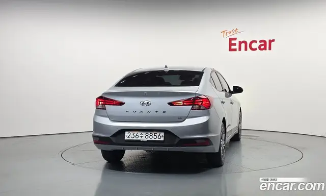 Hyundai Avante 2019 1.6 автомат (гидро), миниатюра 4 Hyundai Avante 2019 1.6 автомат (гидро), миниатюра 4