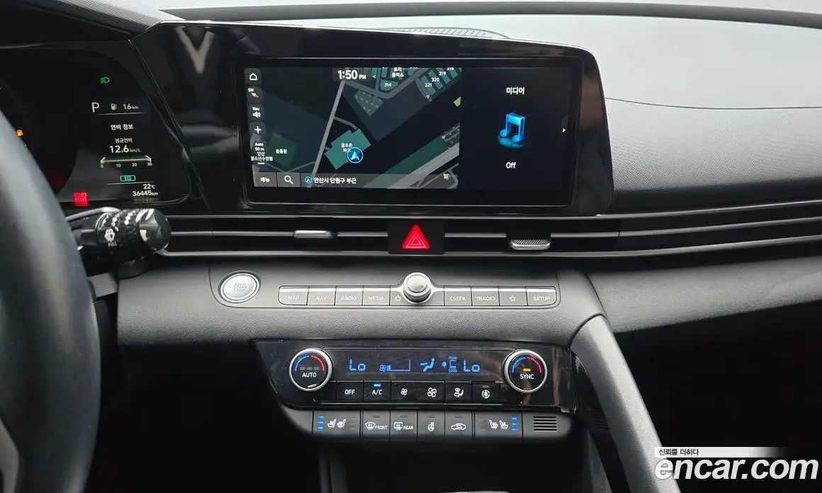 Hyundai Avante 2022 1.6 автомат (гидро), фото 25
