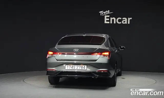 Hyundai Avante 2022 1.6 автомат (гидро), миниатюра 4