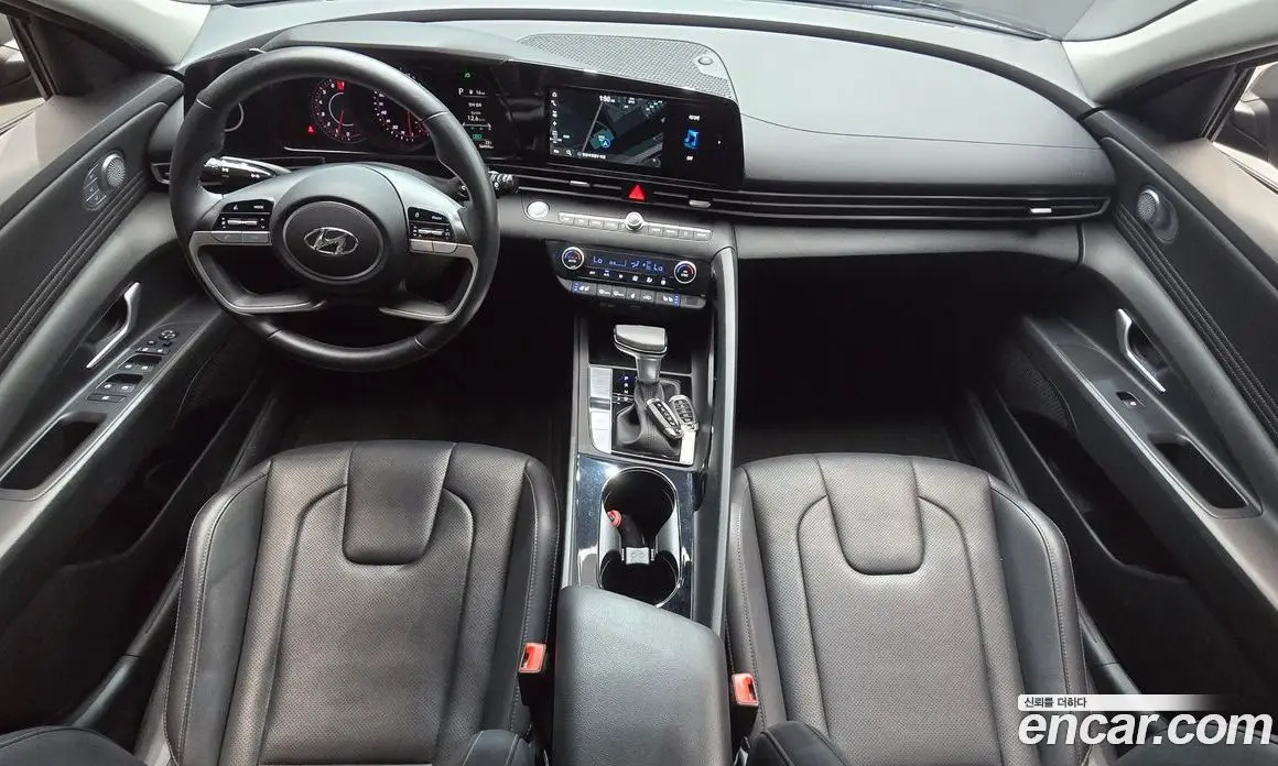 Hyundai Avante 2022 1.6 автомат (гидро), фото 10