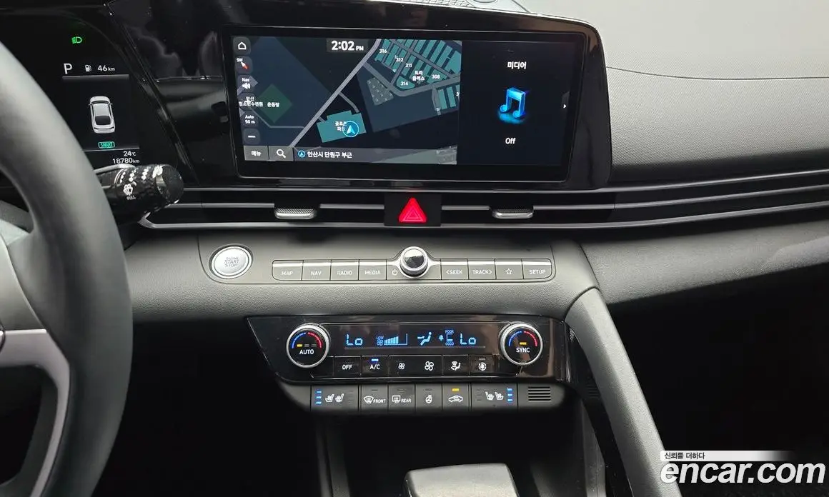 Hyundai Avante 2023 1.6 автомат (гидро), фото 20