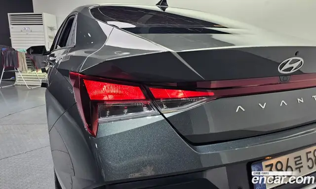 Hyundai Avante 2023 1.6 автомат (гидро), миниатюра 9