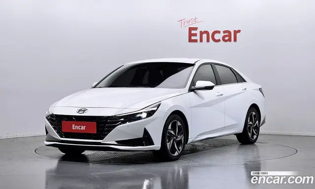 Hyundai Avante 2023 1.6 автомат (гидро), миниатюра 1