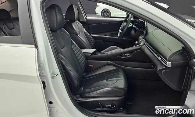 Hyundai Avante 2023 1.6 автомат (гидро), миниатюра 10