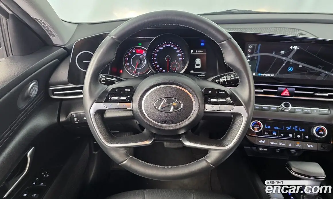 Hyundai Avante 2023 1.6 автомат (гидро), фото 19