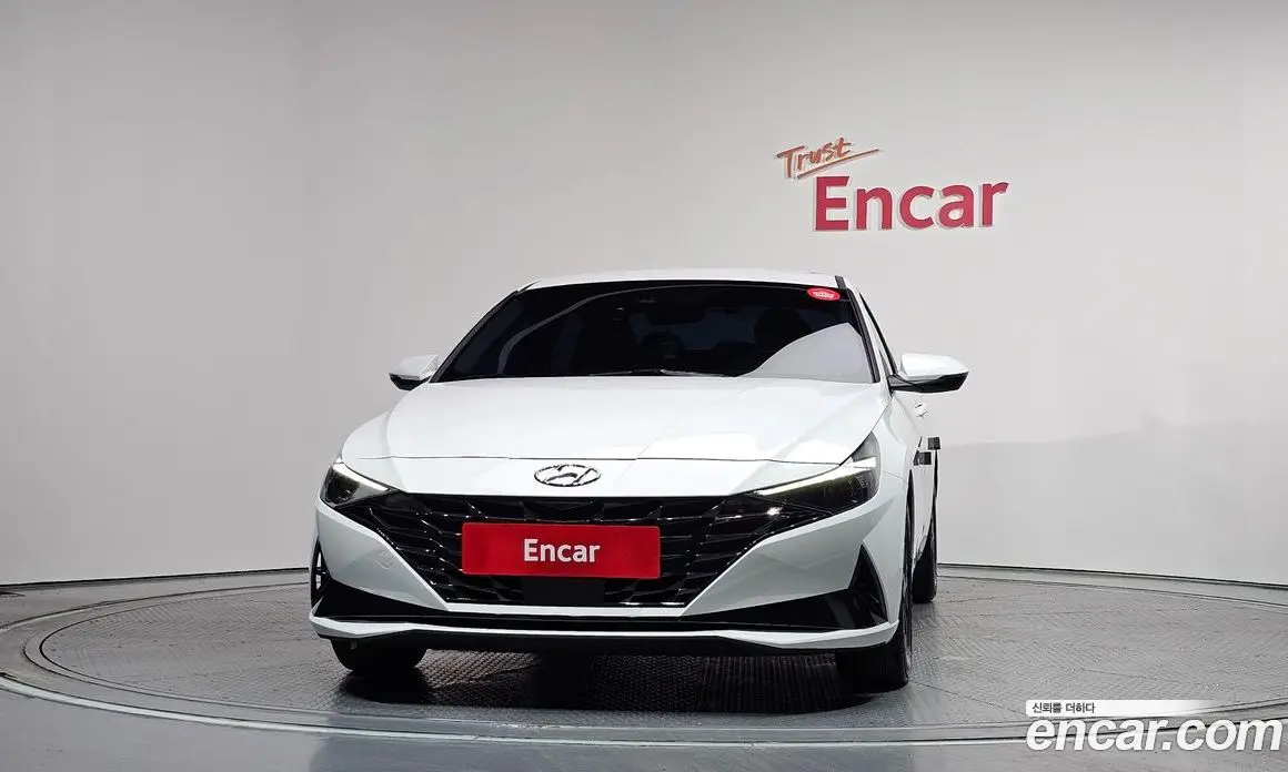 Hyundai Avante 2023 1.6 автомат (гидро), фото 3