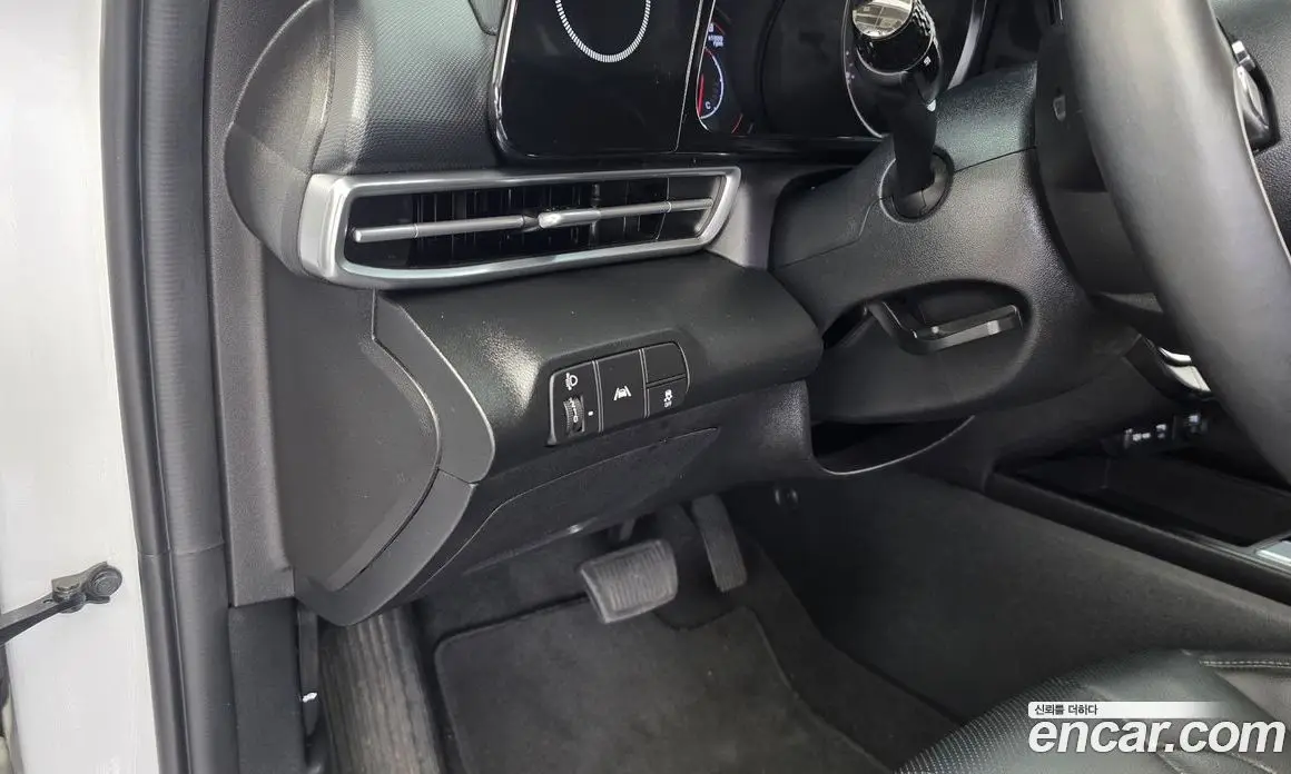 Hyundai Avante 2023 1.6 автомат (гидро), фото 23