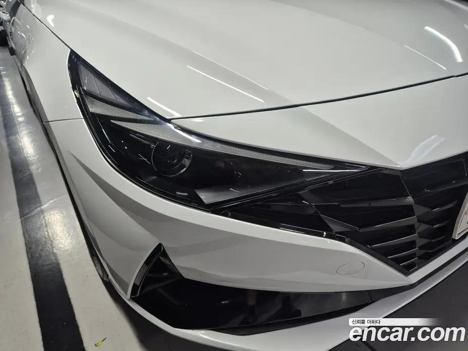 Hyundai Avante 2023 1.6 автомат (гидро), фото 8