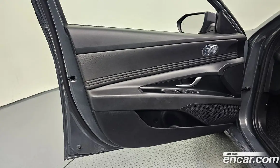 Hyundai Avante 2025 1.6 автомат (гидро), фото 14