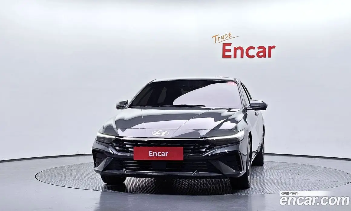 Hyundai Avante 2025 1.6 автомат (гидро), фото 3