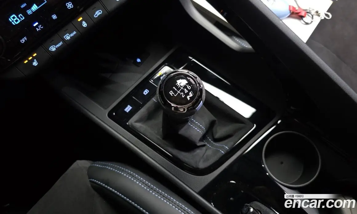 Hyundai Avante 2025 2.0 механика, фото 11