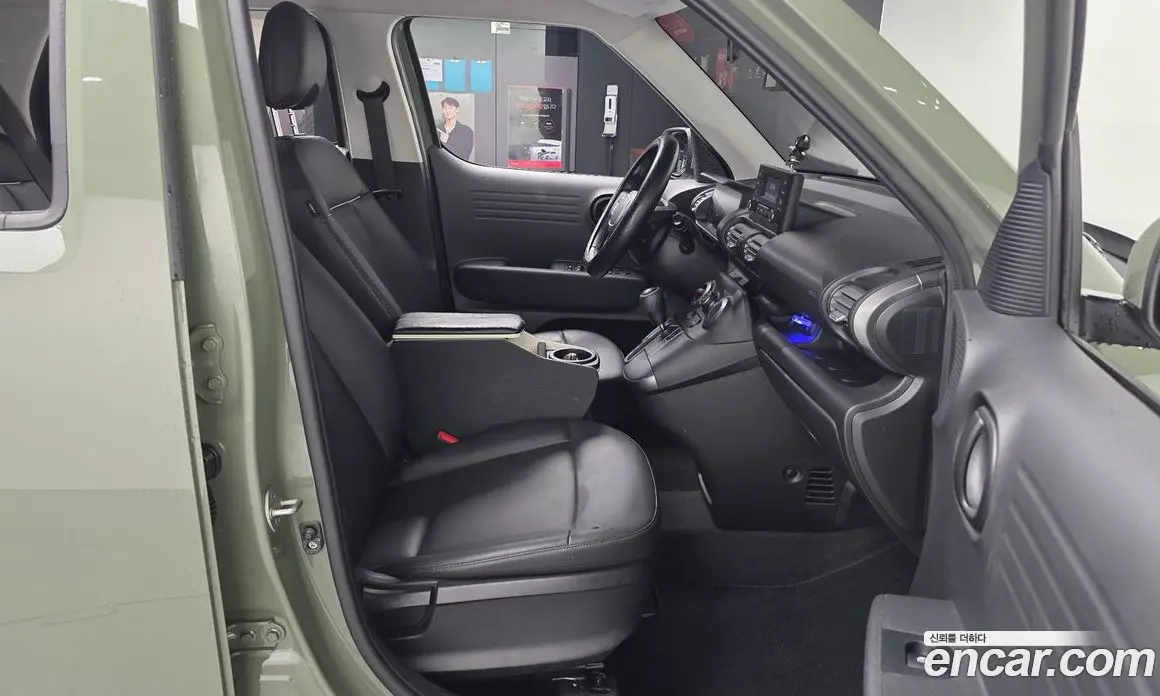 Hyundai Casper 2023 1.0 автомат (гидро), фото 17