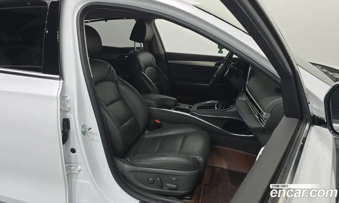 Hyundai Grandeur 2020 2.5 автомат (гидро), фото 16
