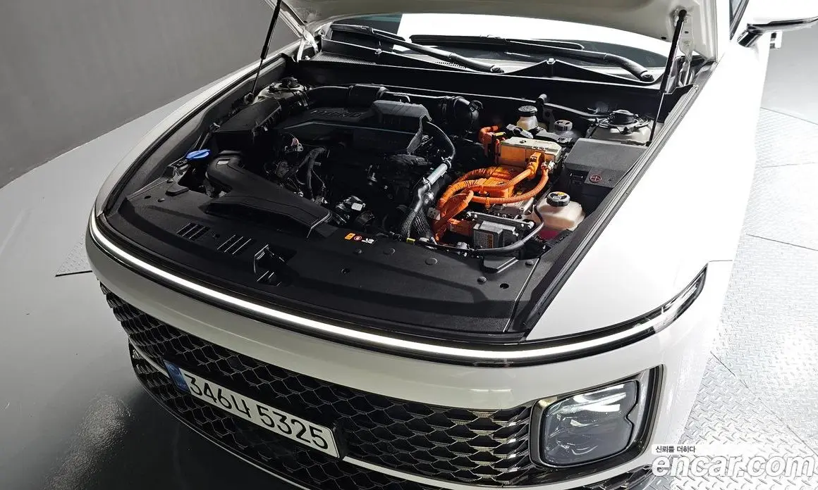 Hyundai Grandeur 2024 1.6 автомат (гидро), фото 6