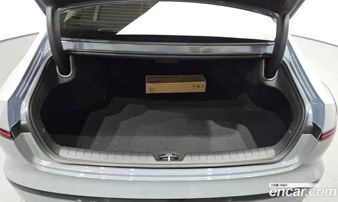 Hyundai Grandeur 2025 1.6 автомат (гидро), фото 23