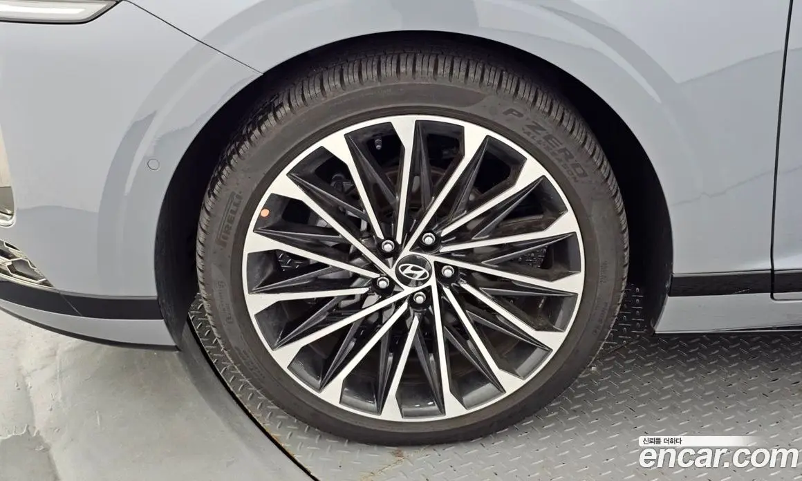 Hyundai Grandeur 2025 1.6 автомат (гидро), фото 5