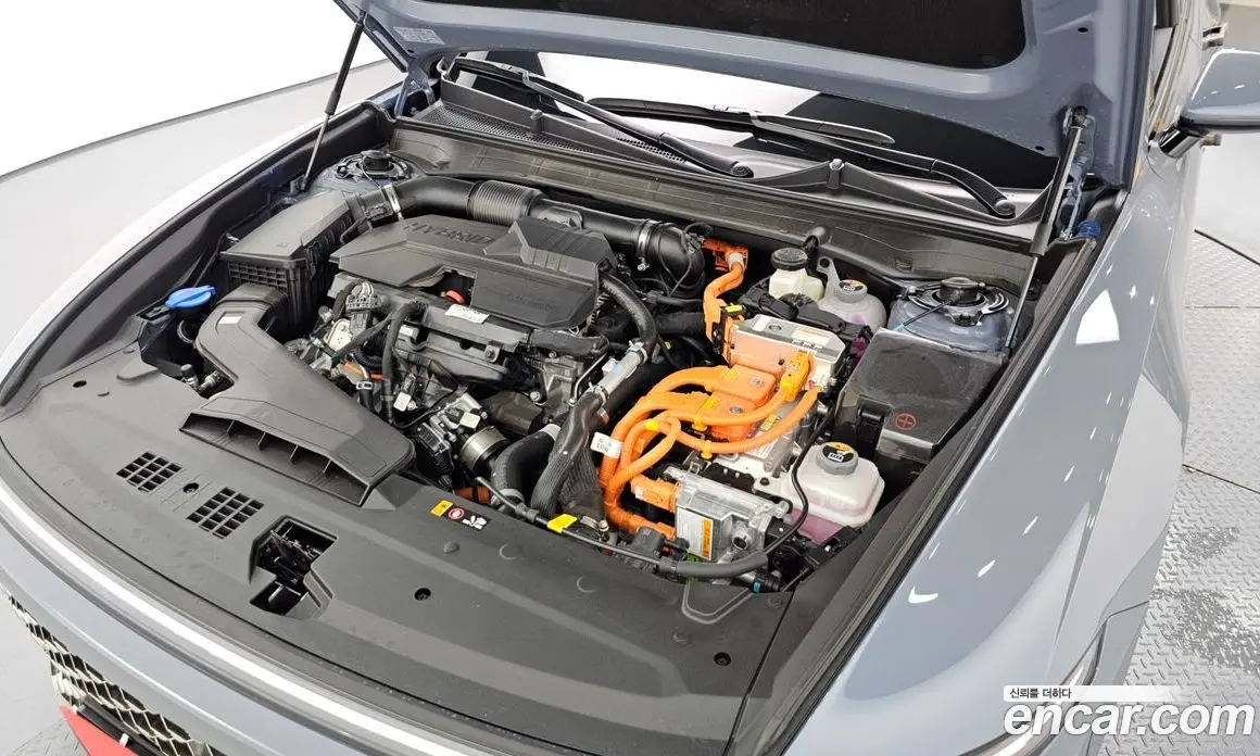 Hyundai Grandeur 2025 1.6 автомат (гидро), фото 6