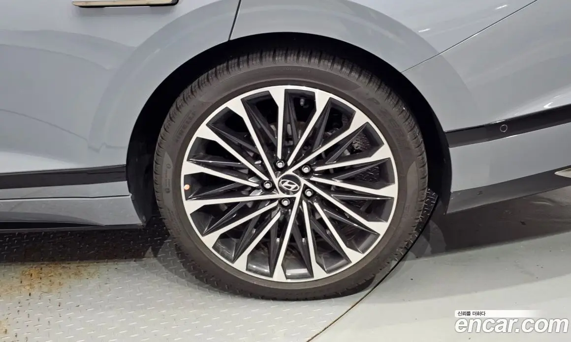 Hyundai Grandeur 2025 1.6 автомат (гидро), фото 7