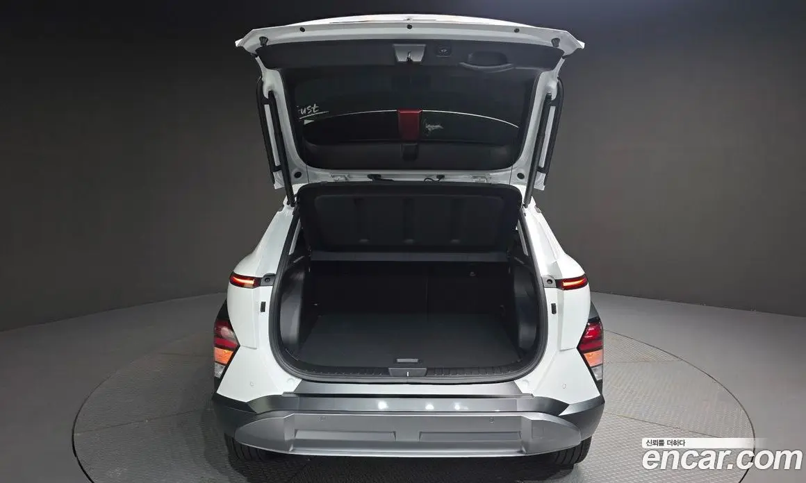 Hyundai Kona 2024 2.0 автомат (гидро), фото 25