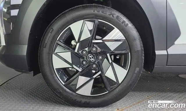 Hyundai Kona 2024 2.0 автомат (гидро), миниатюра 5